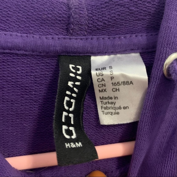 Long Sleeve Crop Top - Picture 4 of 4